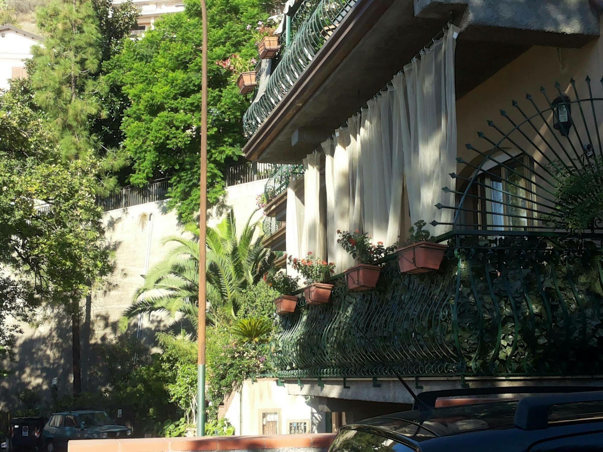 Bed&Breakfast Rosangela Taormina Eksteriør billede